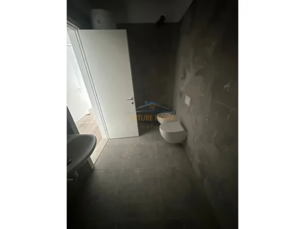 Tirane, shitet apartament 2+1 Kati 1, 95 m² 110.000 € (UNIVERS CITY QTU)