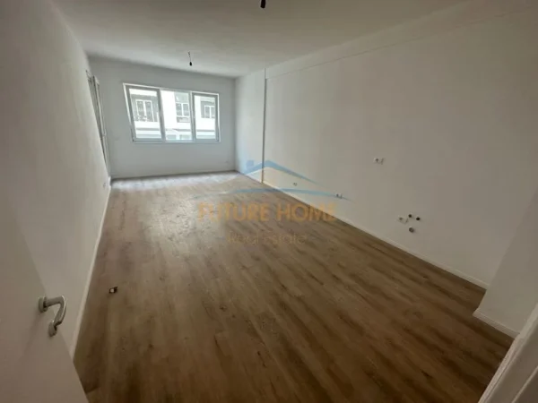 Tirane, shitet apartament 2+1 Kati 1, 95 m² 110.000 € (UNIVERS CITY QTU)