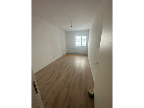 Tirane, shitet apartament 2+1 Kati 1, 95 m² 110.000 € (UNIVERS CITY QTU)