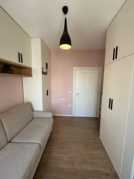 Tirane, shitet apartament 2+1+Ballkon Kati 3, 119 m² 375.000 € (Kompleksi Delijorgji)