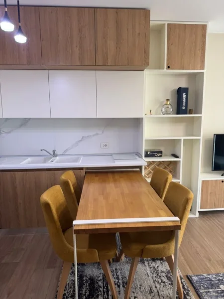 Tirane, shitet apartament 2+1+Ballkon Kati 3, 119 m² 375.000 € (Kompleksi Delijorgji)