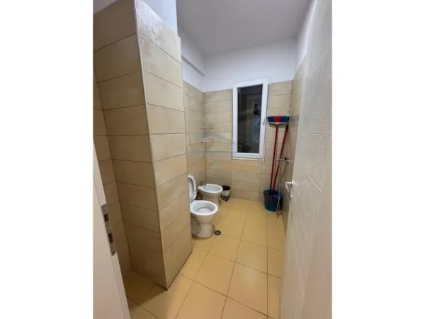 mundesi kredie Tirane, shitet apartament 2+1+2 Kati 7, 96 m² 177.000 € (OXHAKU)