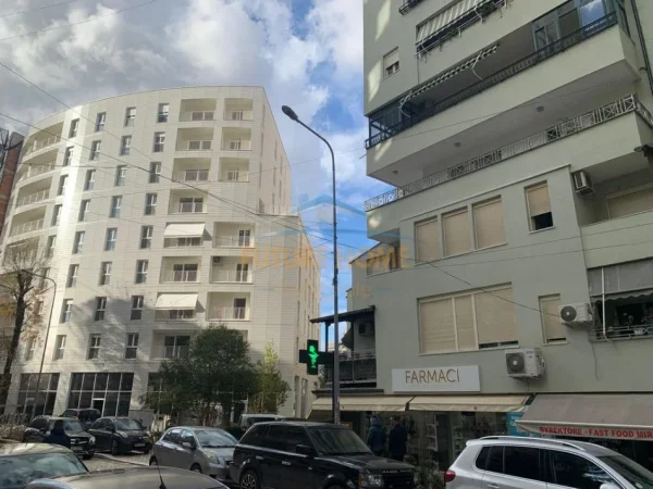 Tirane, shitet apartament 2+1+2 Kati 3, 125 m² 335.000 € (RRUGA ELBASANIT)