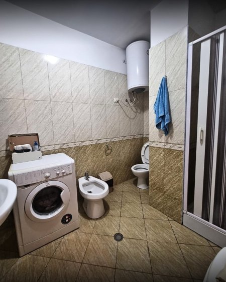 Tirane, jepet me qera apartament 1+1+Aneks+Ballkon Kati 3, 73 m² 550 € (Vasil Shanto)