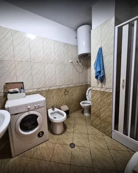 Tirane, jepet me qera apartament 1+1+Aneks+Ballkon Kati 3, 73 m² 550 € (Vasil Shanto)