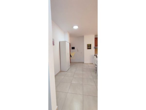 Tirane, jepet me qera apartament 1+1+Aneks+Ballkon Kati 6, 65 m² 500 € (ISH PARKU AUTOBUZAVE)