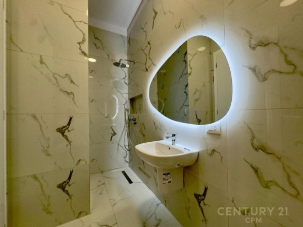 jepet me qera apartament 2+1 Kati 5, 119 m² 1.300 € (Kompleksi Delijorgji)