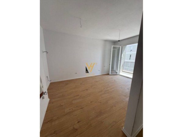 Tirane, shitet apartament 1+1+Aneks+Ballkon Kati 5, 52 m² 72.000 € (QTU , UNIVERS CITY)