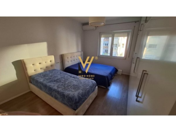 Tirane, jepet me qera apartament 2+1+Aneks+Ballkon Kati 2, 94 m² 600 € (ALI DEMI)