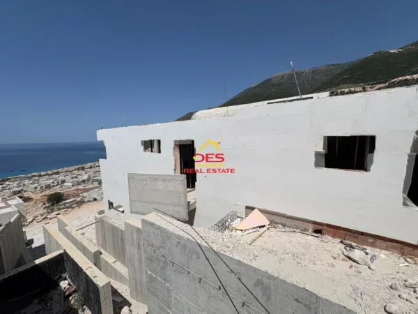 Vlore, shitet 3+1+Ballkon Kati 0, 196 m² 985.000 € (Palasë, Dhërmi, Vlorë)