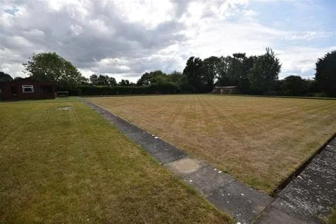 Tirane, shes toke , 1.000 m² 62.000 € (peze e vogel)