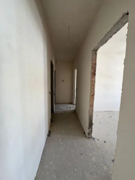 Tirane, shitet apartament 2+1+Ballkon Kati 7, 93 m² 93.000 € (Univers City Faze Perfundimi 1000€/m2)