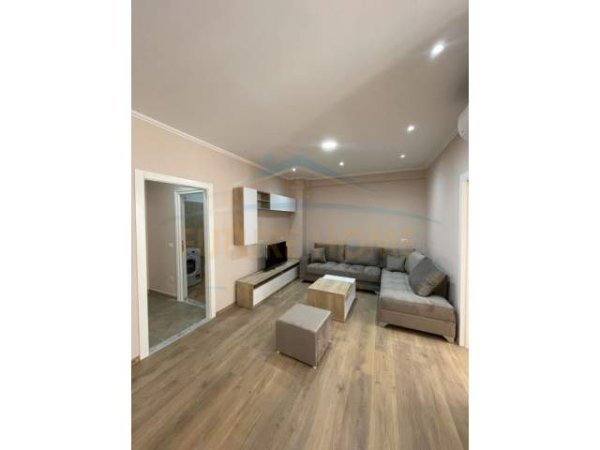 Tirane, jepet me qera apartament 1+1+BLK Kati 2, 69 m² 35.000 Leke (Unaza e Re)