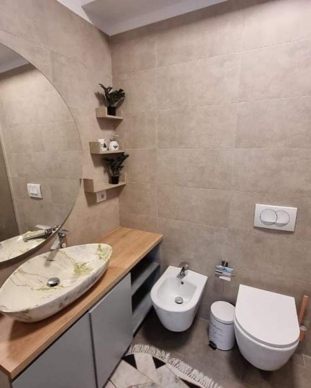 Tirane, jepet me qera apartament 2+1+BLK Kati 4, 85 m² 900 Euro (STACIONI TRENIT)