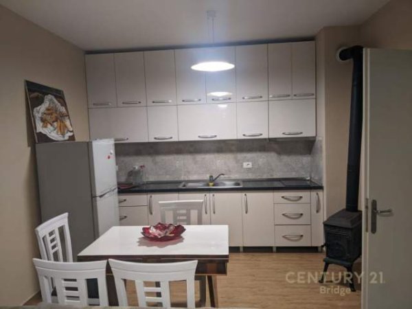 Pogradec, shitet apartament 1+1+BLK Kati 2, 55 m² 42.000 Euro (Tushemisht)