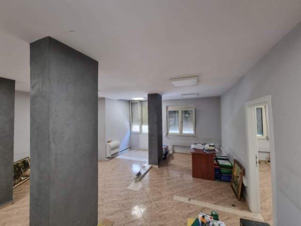 Tirane, jap me qera zyre Kati 2, 65 m² 500 Euro (Rruga Qemal Stafa)