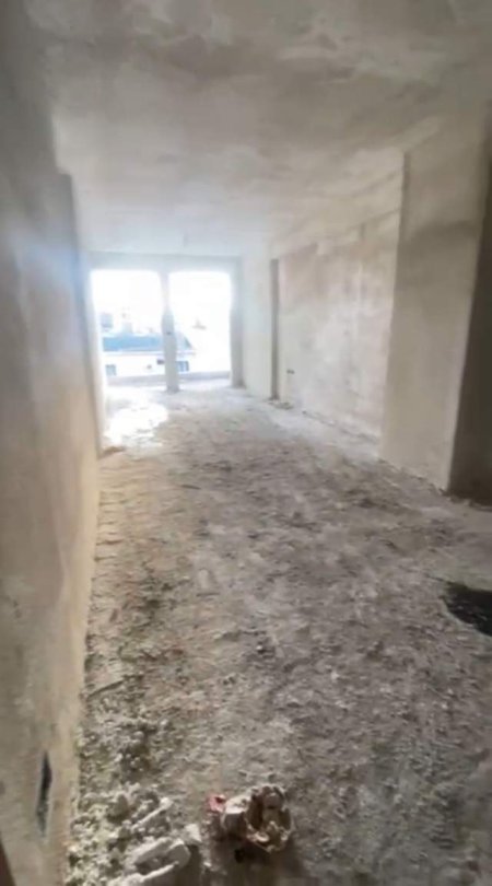 Tirane, shes 2+1 Kati 4, 159.900 Euro