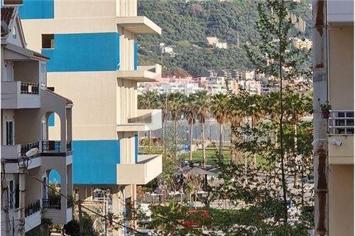 Vlore, shitet apartament 2+1+BLK Kati 3, 133 m² 1.080 Euro/m2 (Lungomare)
