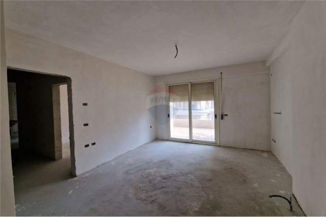Vlore, shitet apartament 2+1+BLK Kati 3, 133 m² 1.080 Euro/m2 (Lungomare)