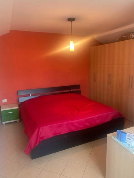 Tirane, shitet Vile 5+1+BLK 243 m² 243.000 Euro (Selite)