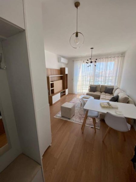 Tirane, jepet me qera apartament 2+1 Kati 7, 100 m² 500 Euro (Don Bosko)