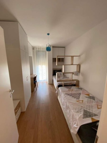 Tirane, jepet me qera apartament 2+1 Kati 7, 100 m² 500 Euro (Don Bosko)