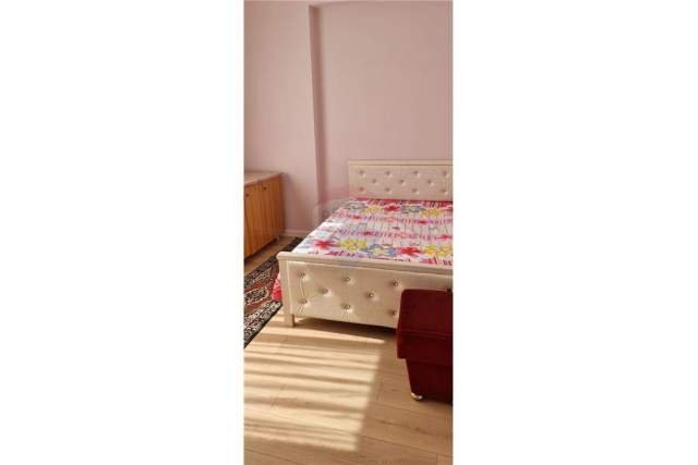 Tirane, jepet me qera apartament 2+1+A+BLK Kati 4, 90 m² 350 Euro (Qesarake)