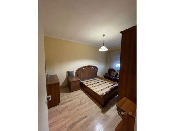 Tirane, jepet me qera apartament 2+1+A Kati 7, 110 m² 400 Euro