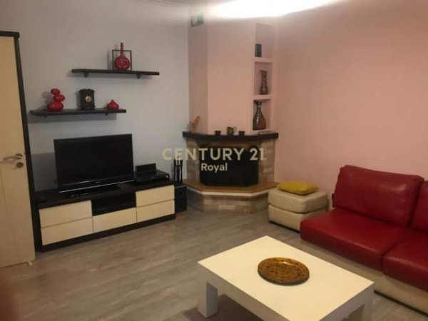 Tirane, jepet me qera apartament 2+1+BLK Kati 5, 120 m² 550 Euro