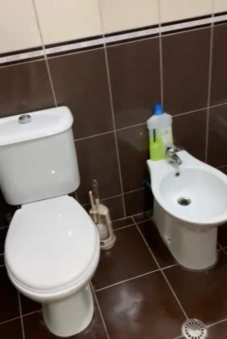 Tirane, jepet me qera apartament 1+1+BLK Kati 2, 70 m² 300 Euro (Yzberisht)
