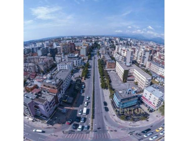 Tirane, jepet me qera ambjent biznesi Kati 0, 158 m² 1.200 Euro (Rruga e Kavajës)
