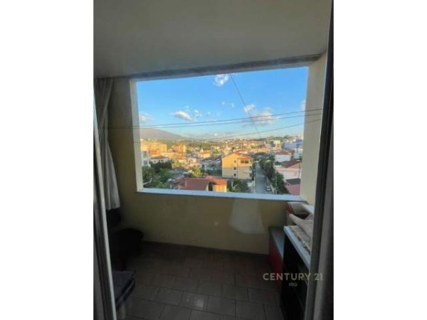 Tirane, jepet me qera apartament 2+1+A Kati 7, 110 m² 400 Euro