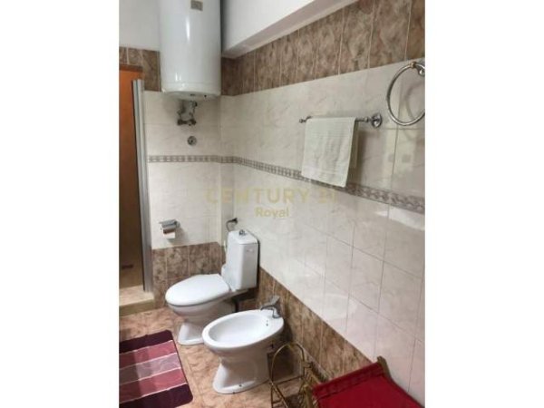 Tirane, jepet me qera apartament 2+1+BLK Kati 5, 120 m² 550 Euro