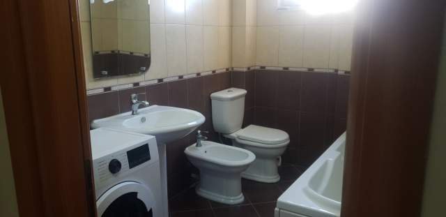 Vlore, jap me qera apartament ne plazh Kati 8, 75 m² 3.000 Leke (Shyqyri Alimerko)