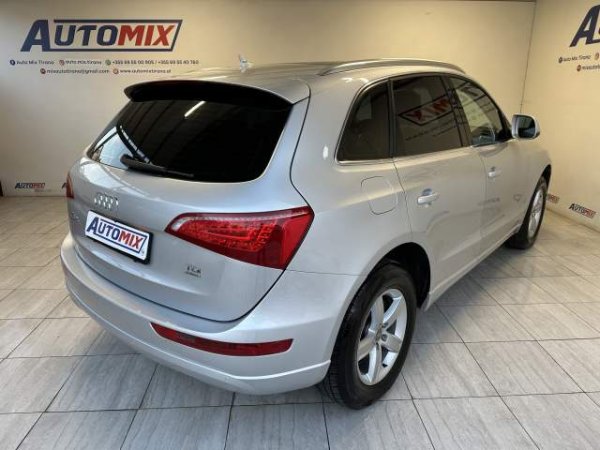 Tirane, shes xhip Audi Q5 Viti 2011, 14.900 Euro