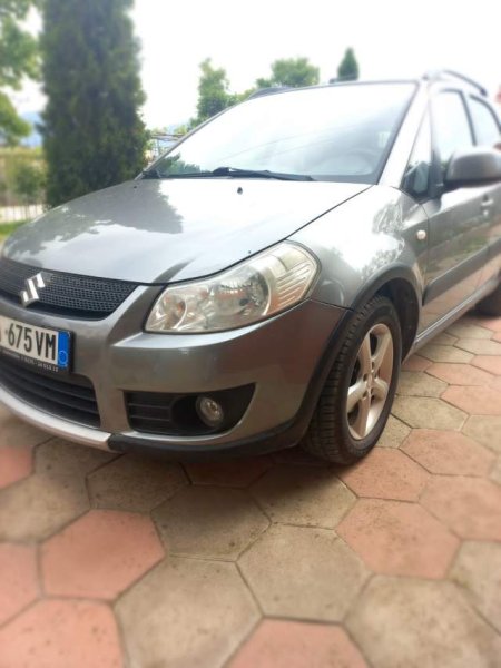 Tirane, shitet makine Suzuki Sx4 Viti 2008, 4.700 Euro