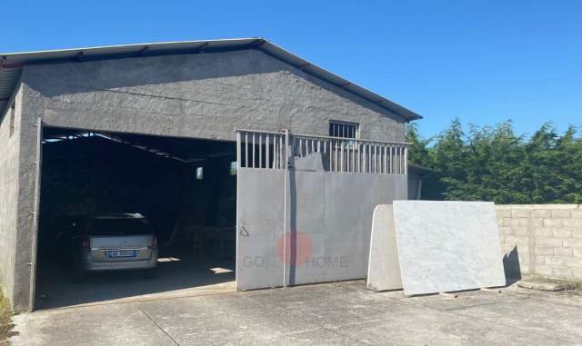 Durres, jepet me qera ambjent biznesi Kati 0, 200 m² 300 Euro (SUKTH)