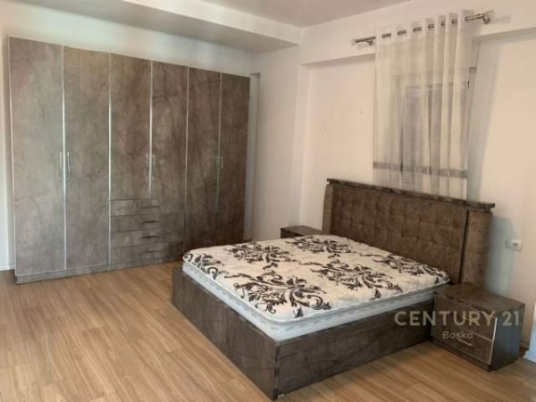 Tirane, jepet me qera apartament 2+1 Kati 9, 106 m² 550 Euro (Bulevardi i ri ,Stacjoni i Trenit)