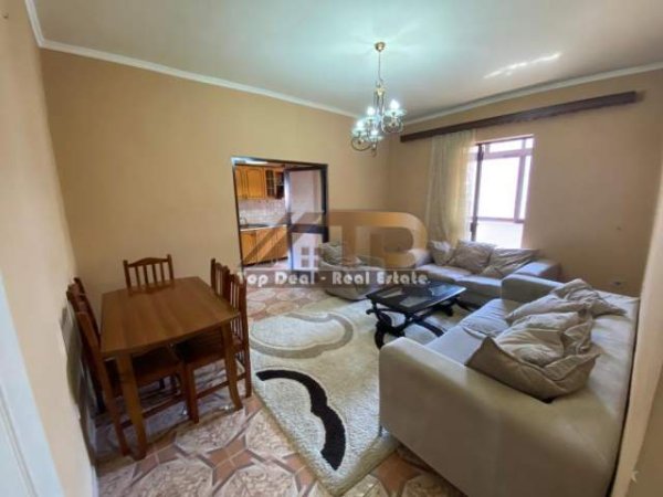 Tirane, shitet apartament 4+1+BLK Kati 3, 100 m² 145.000 Euro (21 Dhjetori)