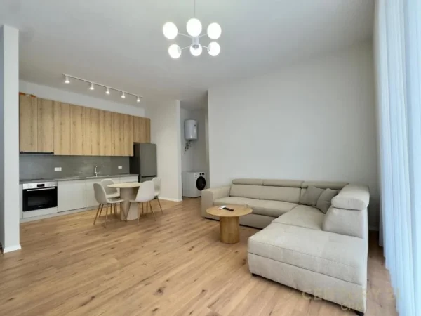 Tirane, jepet me qera apartament 2+1 Kati 5, 120 m² 1.300 € (Delijorgji)