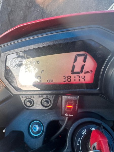 YAMAHA FZ8 WGP 50th Anniversary Edition 77, Durres, shitet motor sportiv , 38.000 km
