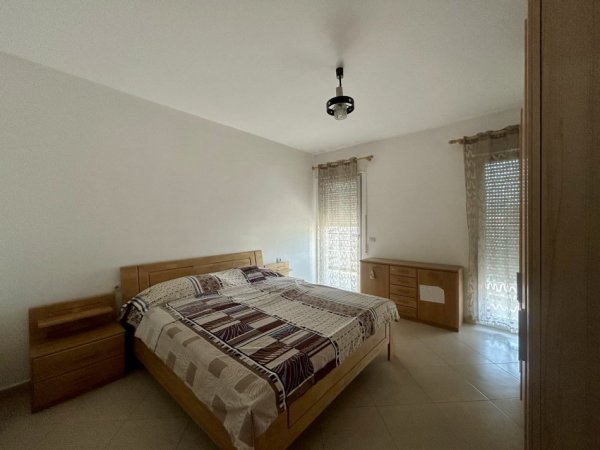 Tirane, jap me qera apartament 2+1+Ballkon Kati 3, 100 m² 500 € (Rr.Dajtit-Market Ana)