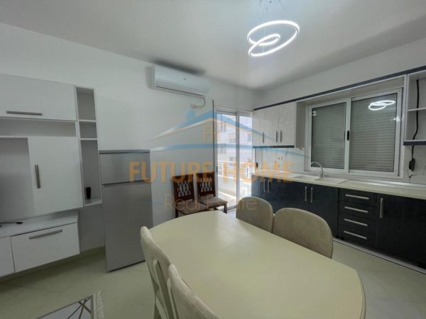 Tirane, jepet me qera apartament 2+1 Kati 3, 94 m² 500 € (Fresk , Tiranë.)