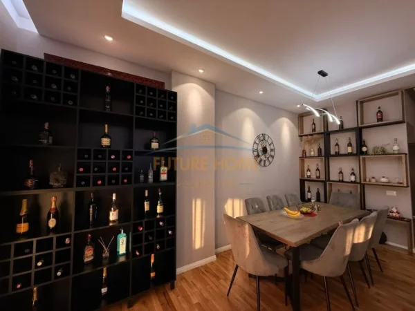 Tirane, shitet apartament+verande | Penthouse 2+1+Ballkon Kati 5, 260 m² 300.000 € 