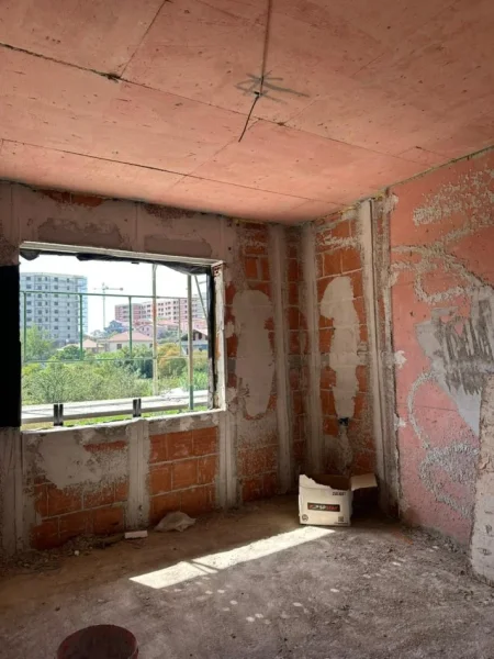 Tirane, shitet apartament 2+1+Ballkon Kati 2, 103 m² 124.000 € (Paskuqan)