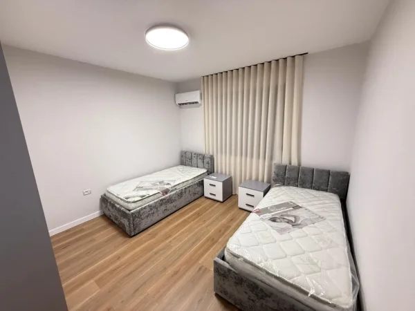 Tirane, shitet apartament 2+1 Kati 1, 75 m² 185.000 € (Rruga e kavajes)