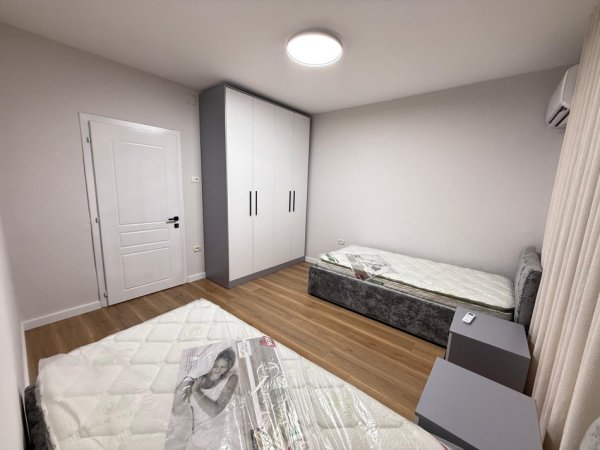 Tirane, shitet apartament 2+1 Kati 1, 75 m² 185.000 € (Rruga e kavajes)