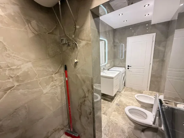 Tirane, shitet apartament 2+1 Kati 1, 75 m² 185.000 € (Rruga e kavajes)