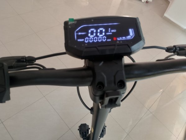 Vlore, shes Scooter E-Scooter. Skuter Electric viti 2025 , gri e erret 520 €