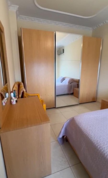 Vlore, jepet me qera apartament 1+1 Kati 11, 350 € 